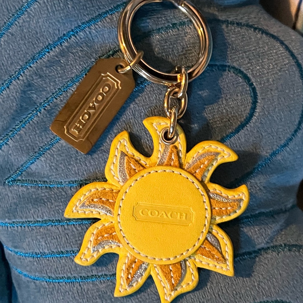 AUTHENTIC COACH VINTAGE SUN KEYFOB - Picture 2 of 3